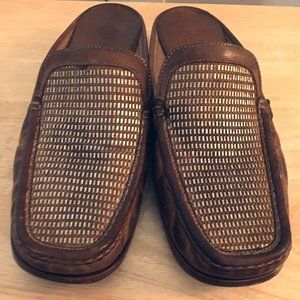 Sesto Meucci Slide in size 10 M